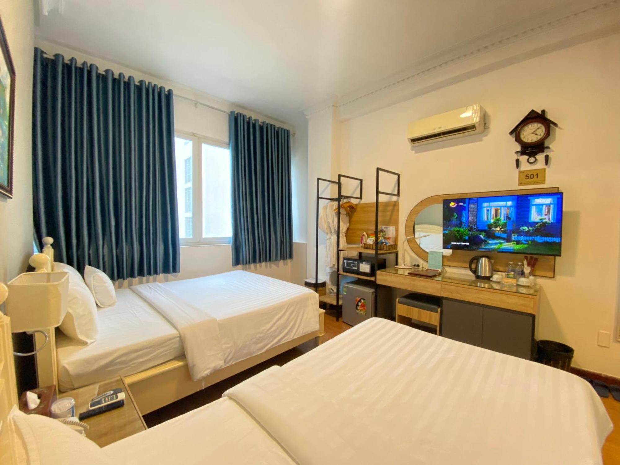 A25 Hotel - 35 Mac Thi Buoi Хошимин Екстериор снимка